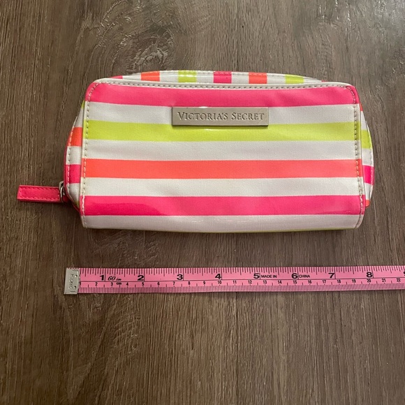 *LikeNew* RARE Victoria’s Secret Beauty Travel Makeup Brush Case - Picture 11 of 12